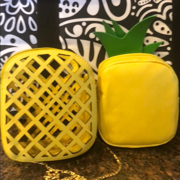 Pineapple crossbody🎈LAST ONE 🎈 - Picture 6 of 6